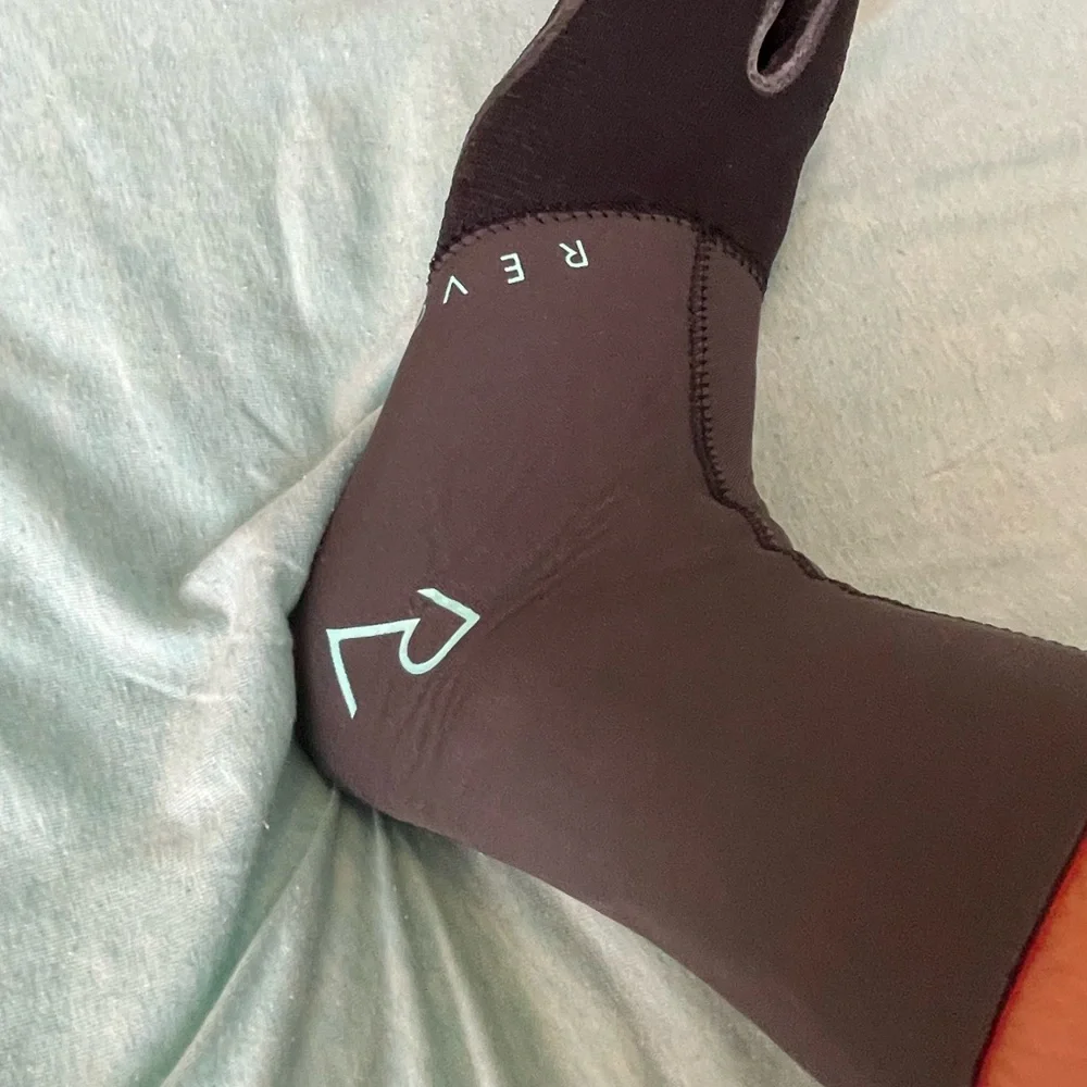 TABIE REVO Split-Toe Surf Boots - High-Performance Winter Booties
